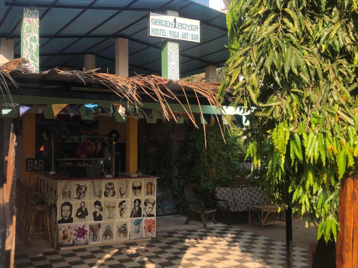 Green Rover Hostel By Gypstead Vagator Ngoại thất bức ảnh