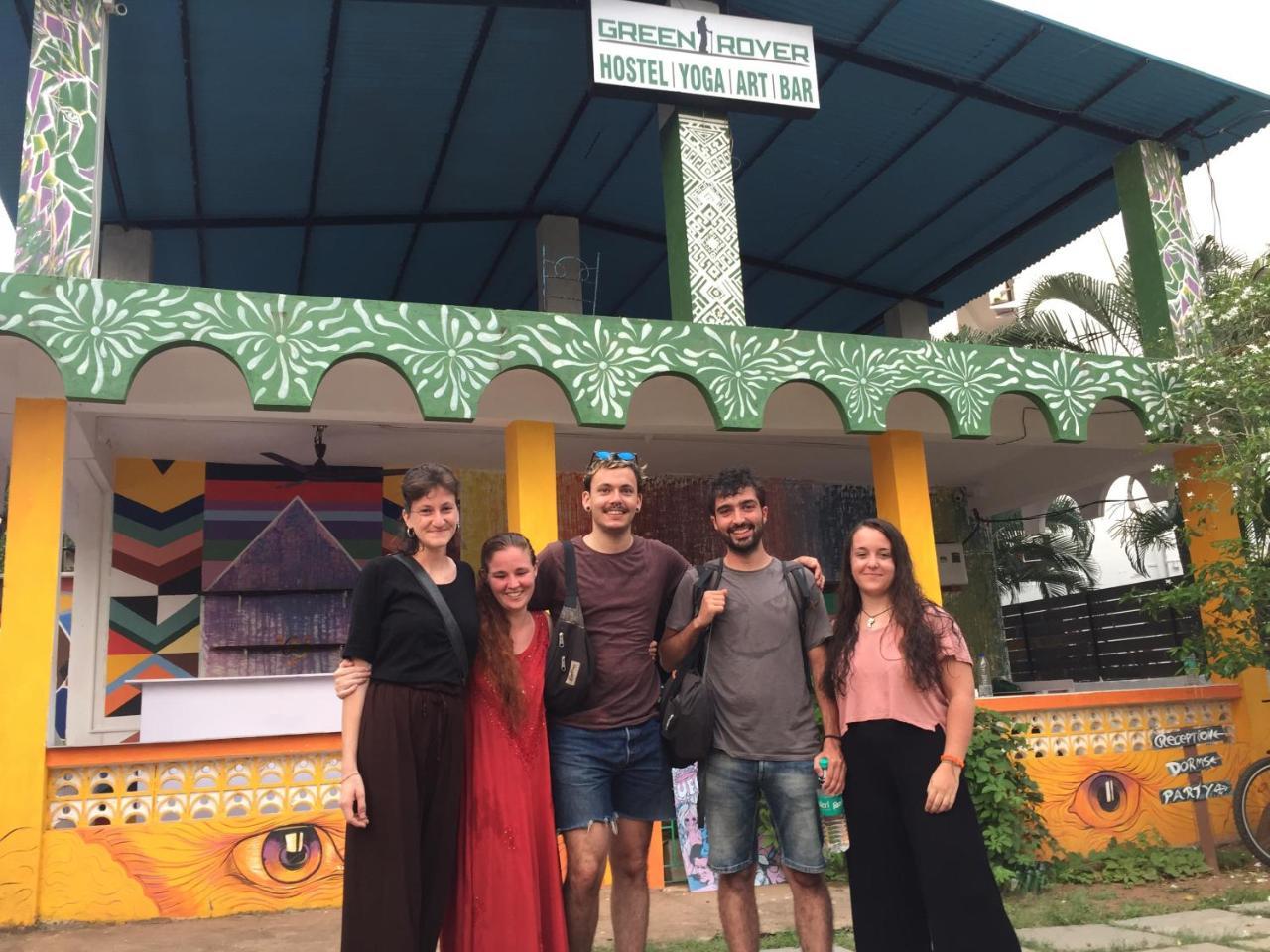 Green Rover Hostel By Gypstead Vagator Ngoại thất bức ảnh